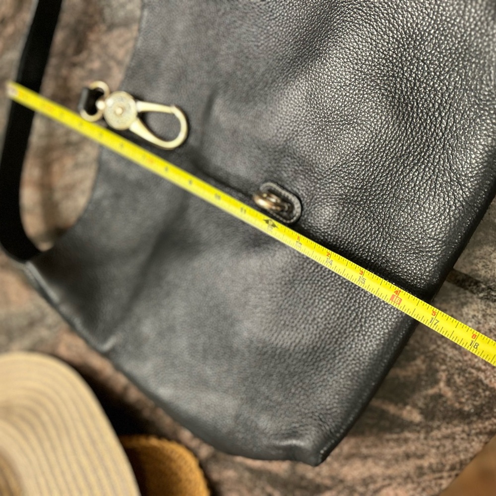 Dooney & Bourke Lucca Black Leather Logo Lock Hobo Bag 🆕 - Picture 12 of 16